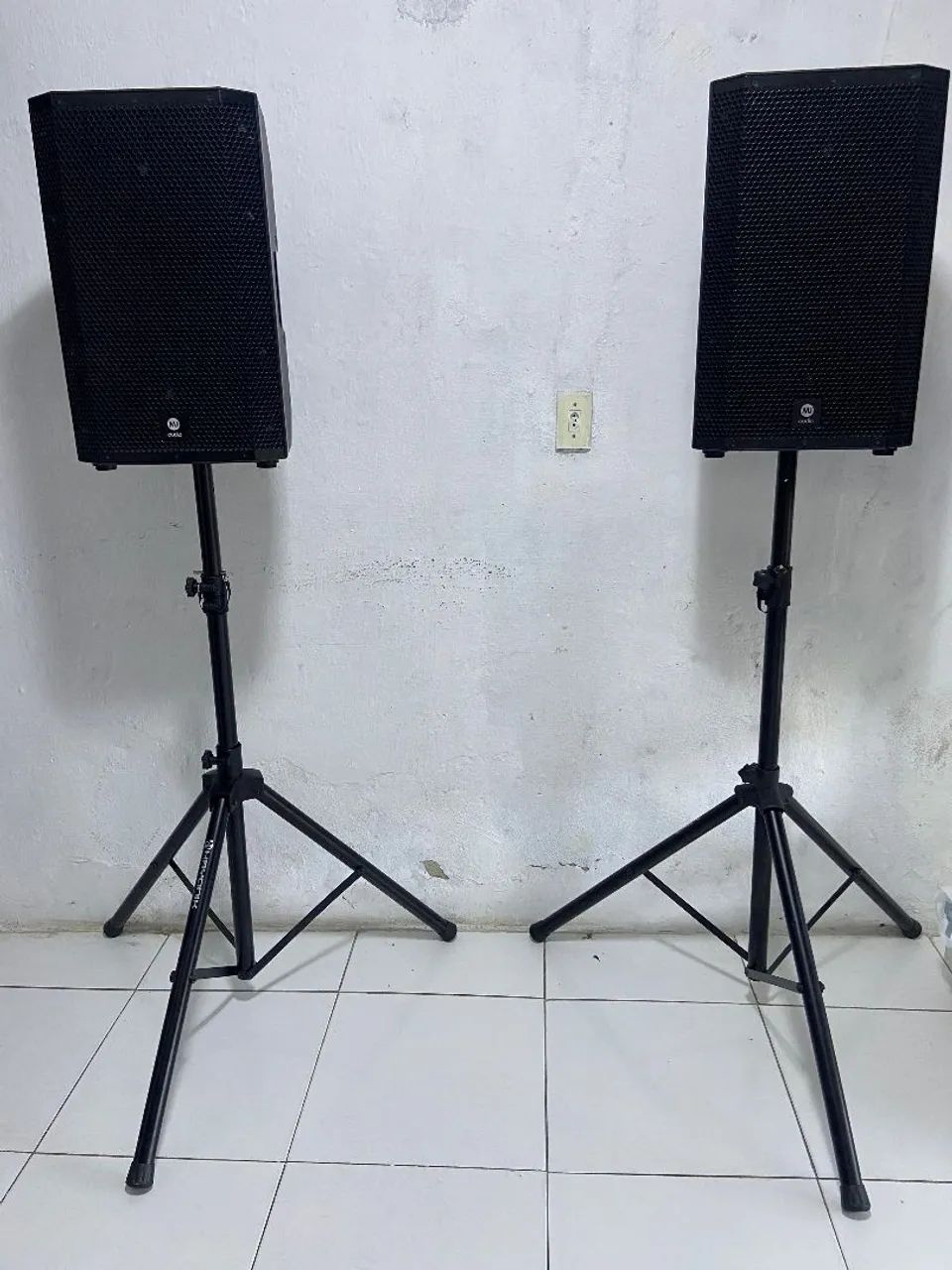 Alugamos som mj 1400w e iluminação f