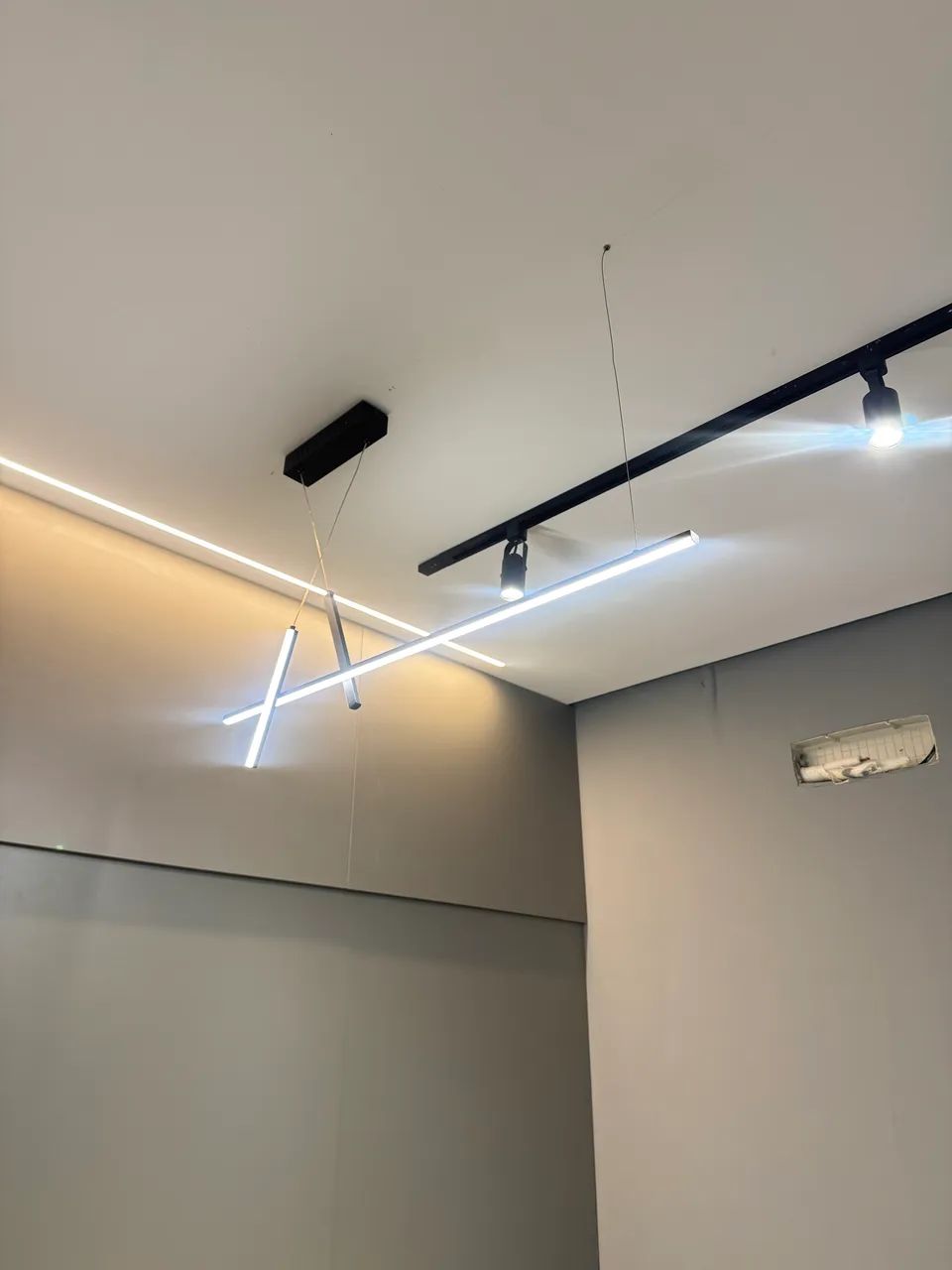Luminária Pendente LED Linear  - Foto 2