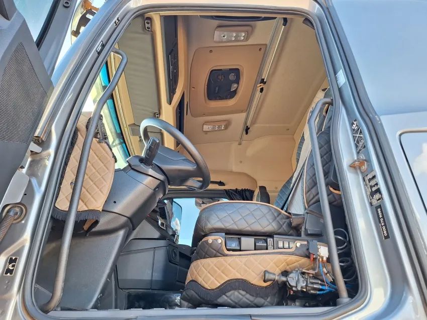 Mercedes-Benz New Actros 2653S ANO 2023/2024 Cinza - Foto 8