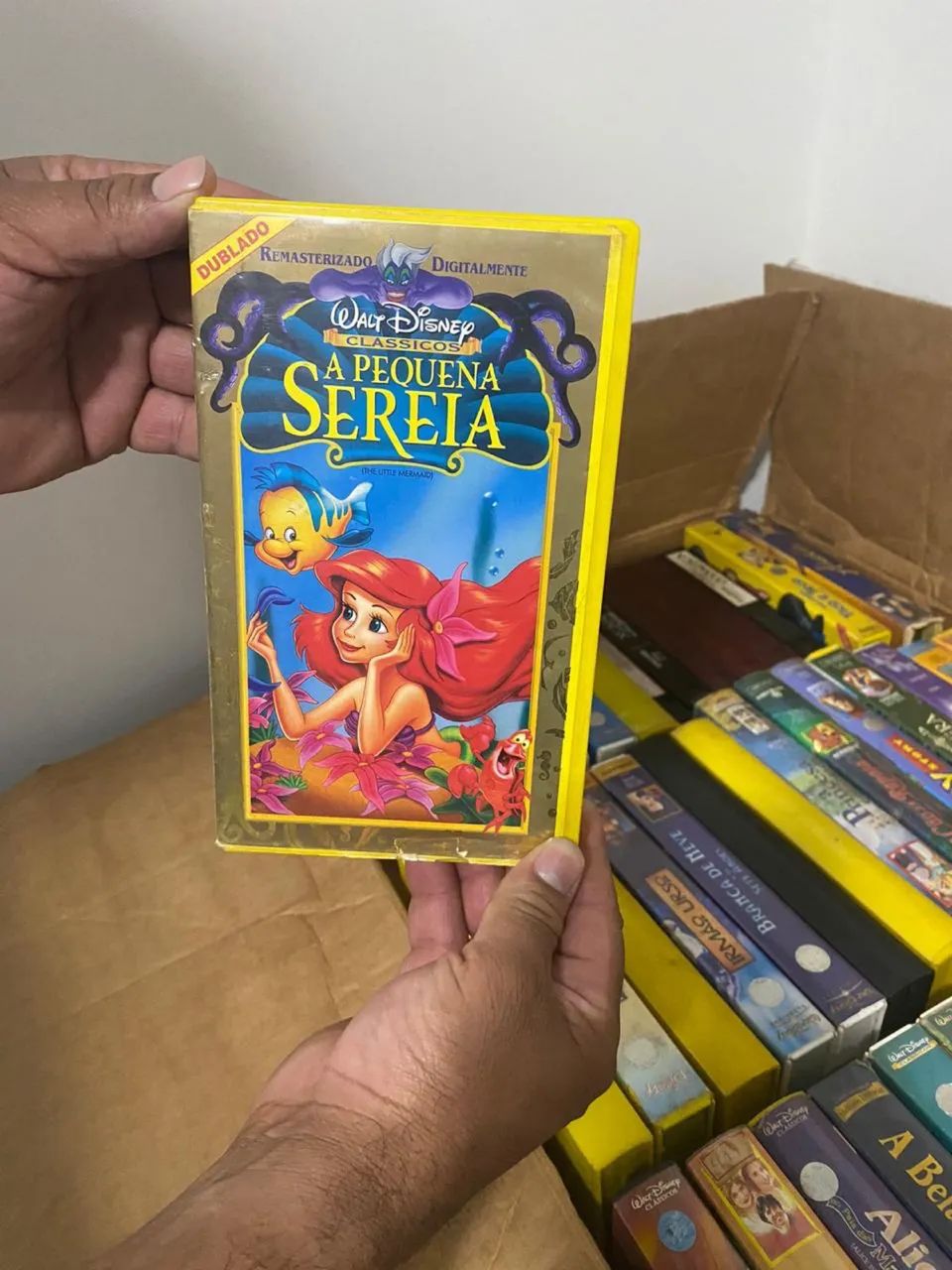 LOTE COM 37 FITAS VHS: DISNEY, XUXA, POKÉMON E CLÁSSICOS - Foto 4