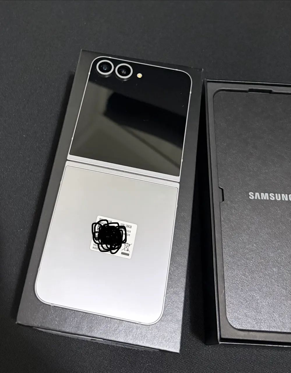 Galaxy flip 6 256gb pouco uso - Foto 2