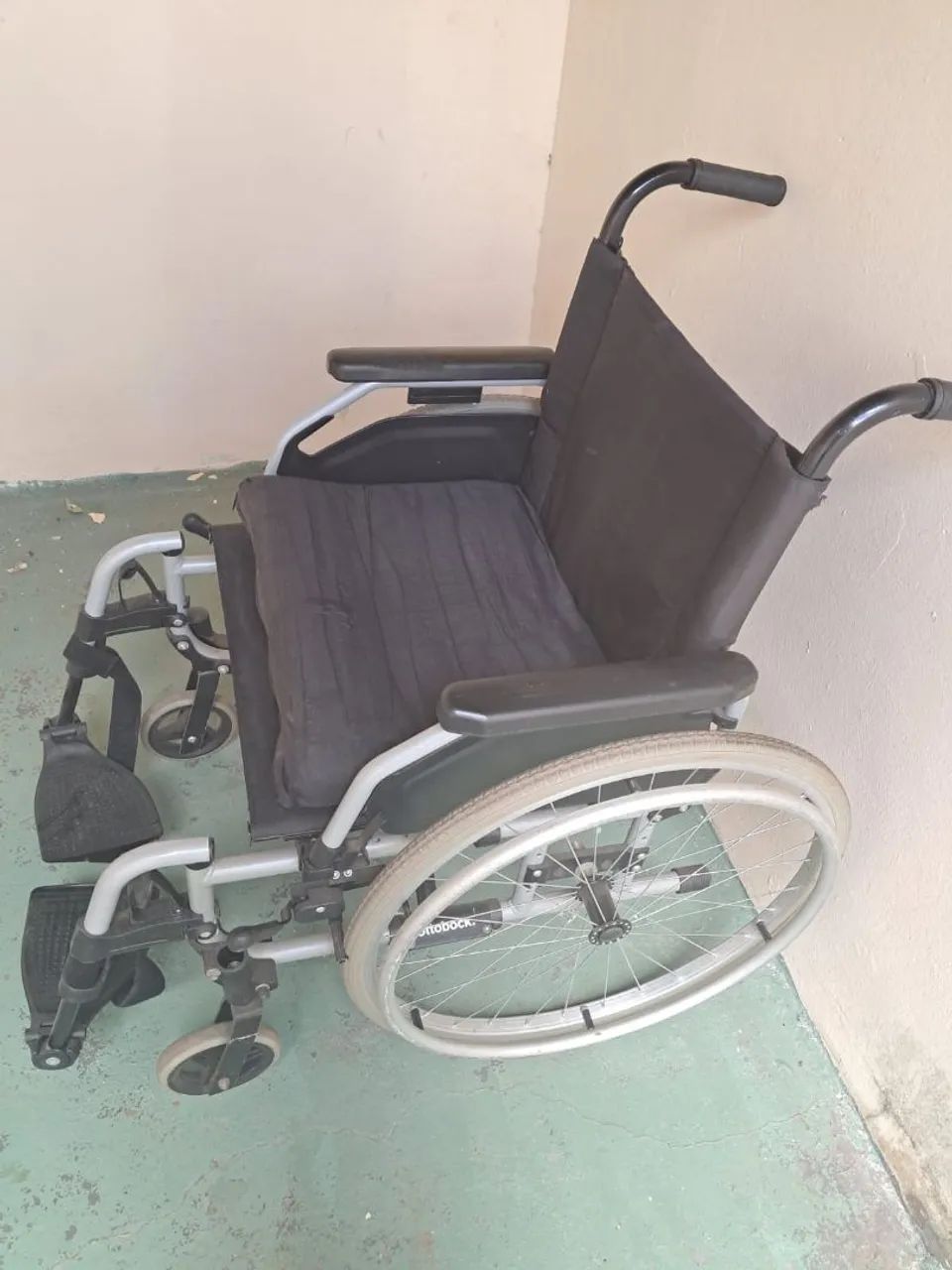Cadeira de rodas - Foto 3