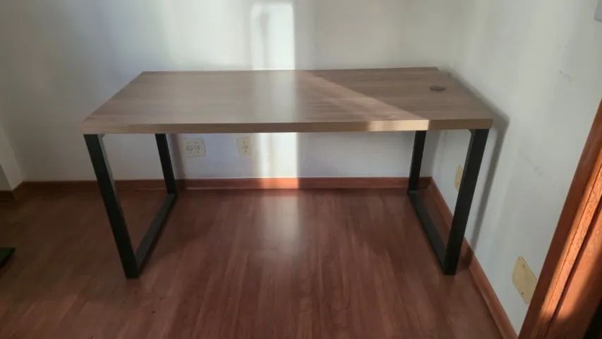 Mesa de escritorio - Home office