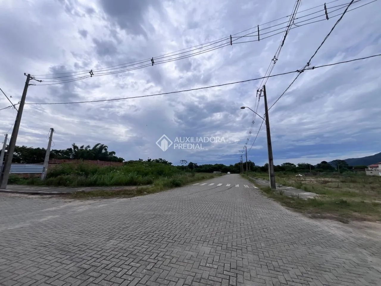 TERRENO PARA PRÉDIO SUL DA ILHA ESCRITURADO - Foto 4