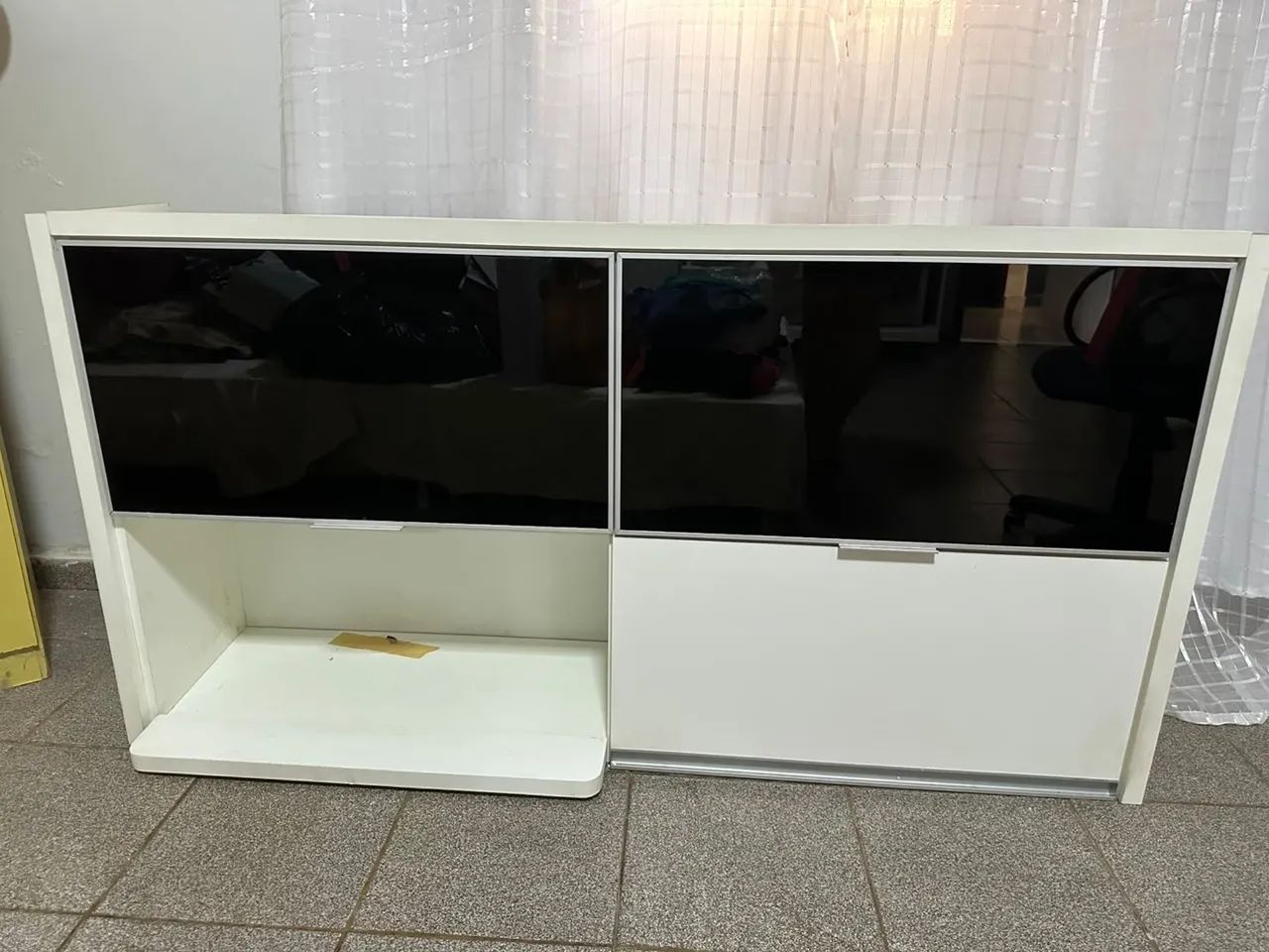 Armário multiuso 