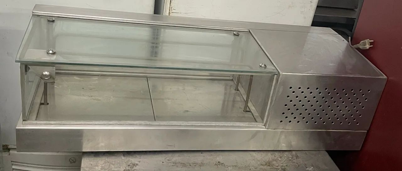 Vitrine sushi case refrigerada inox 220V