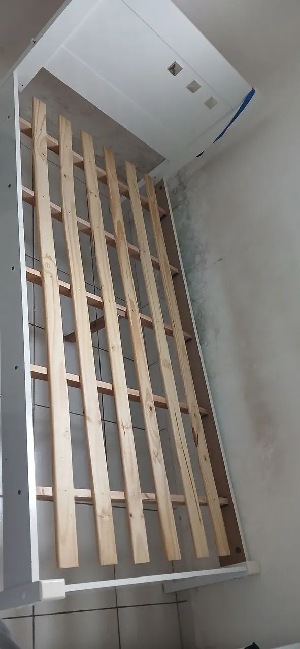Cama de solteiro usada 