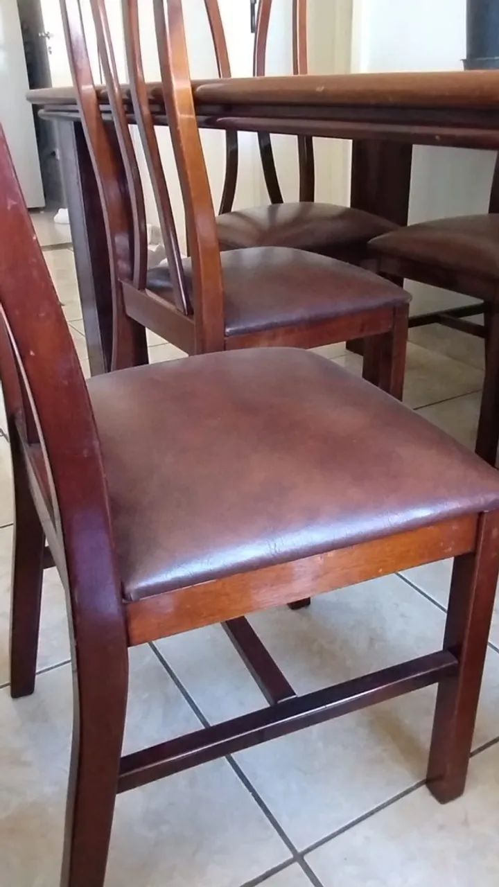 Mesa de Jantar com 6 cadeiras - Foto 4