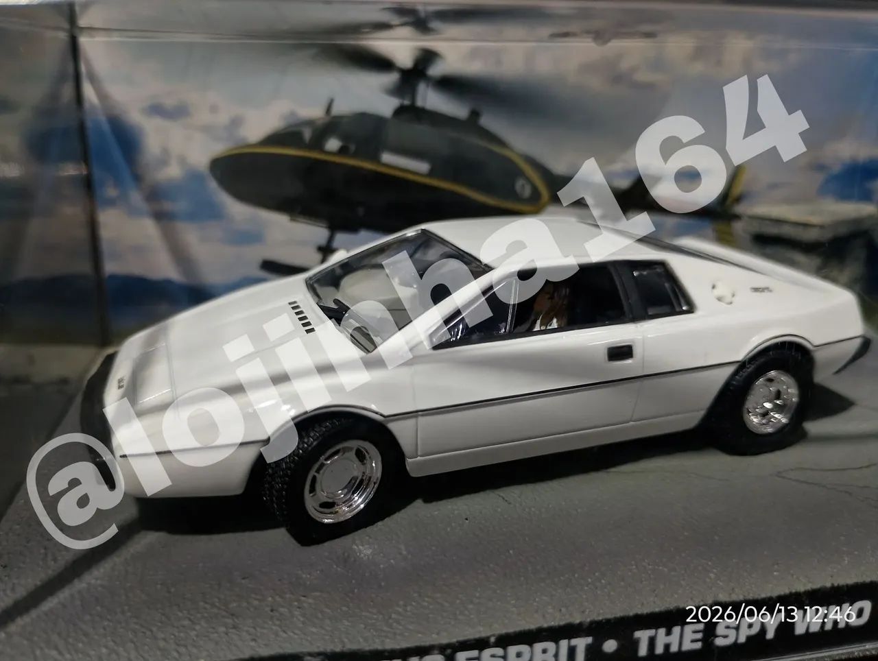 Miniatura coleção 007 1:43