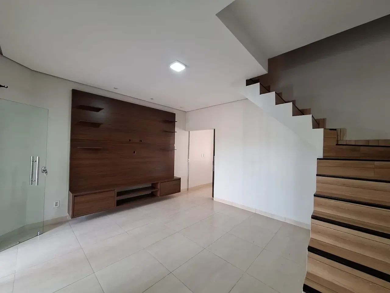 Sobrado para aluguel com 150 metros quadrados com 3 quartos