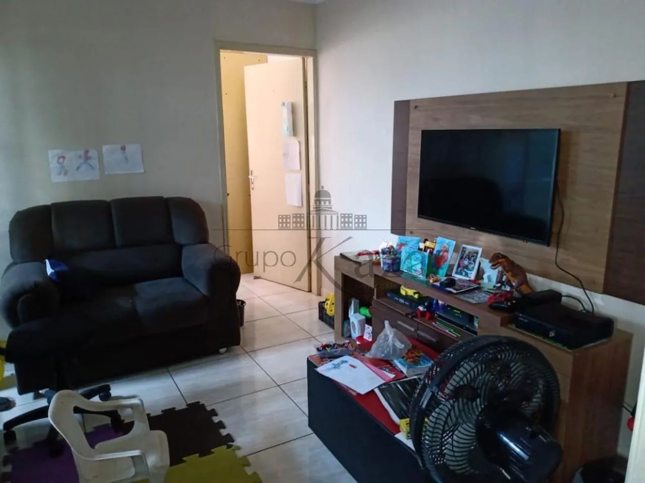 Casa - Bosque dos Eucaliptos - 2 Dormitórios - 125m².