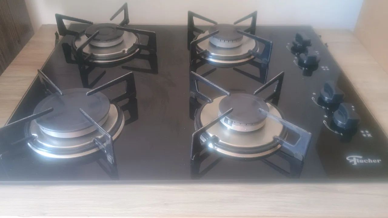 Vendo Cooktop marca Fischer semi novo funcionando1 e meio de uso valor 400,00 reais  - Foto 2