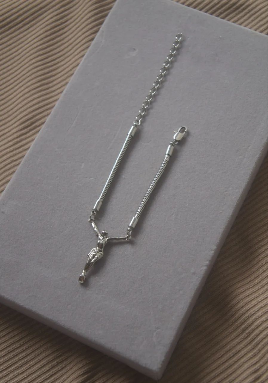 Pulseira SANTO JESUS, com Jesus, pulseira em aço inox da marca Hill Essentials - Foto 3