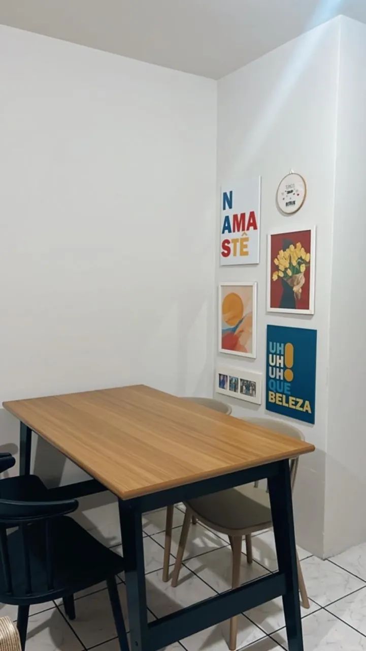 Mesa com 4 cadeiras  - Foto 2