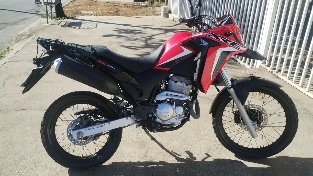 Honda XRE  - Foto 2
