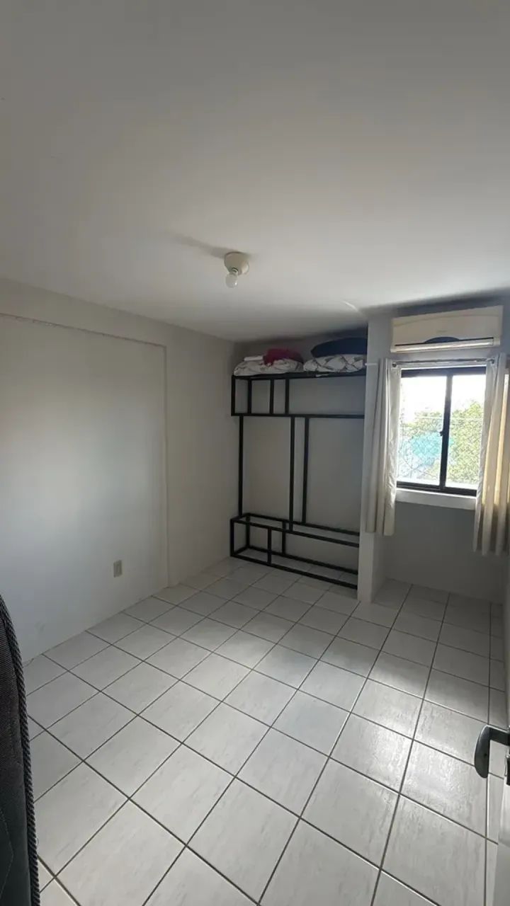 Alugo AP com 1 quarto semi mobiliado - Foto 4