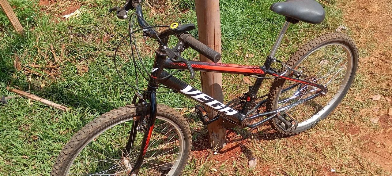 Bicicleta aro 24 seminova  - Foto 2
