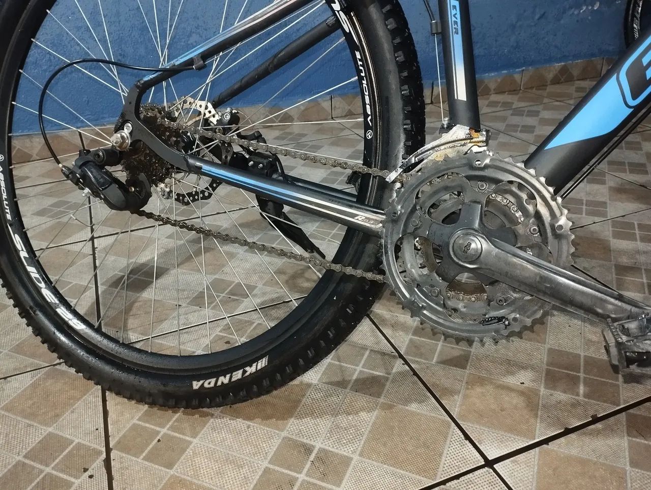 Bicicleta com marcha, aro 29 - Foto 5