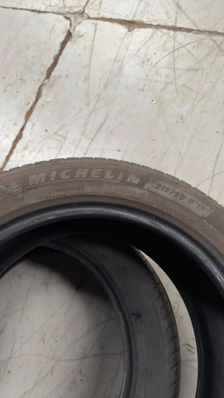 PAR DE PNEU MICHELIN  215/50 R17