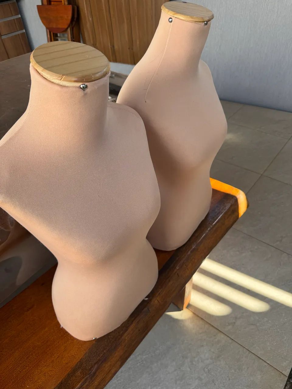 3 Manequins busto look com pedestal  - Foto 5