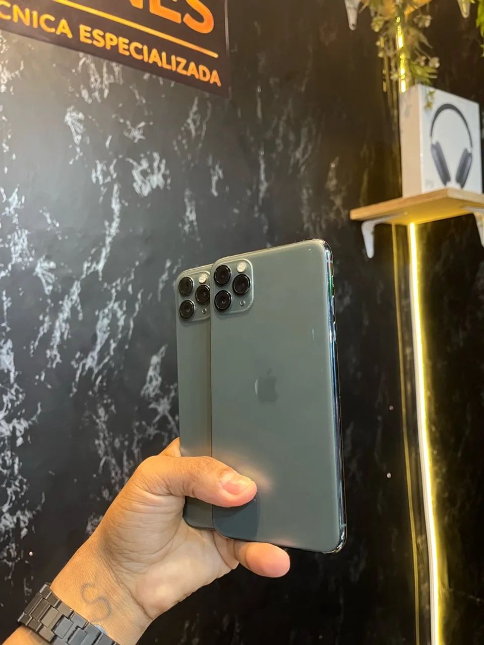 IPHONE 11 PRÓ-256GB//64GB SEMI NOVOS - Celulares e Smartphones