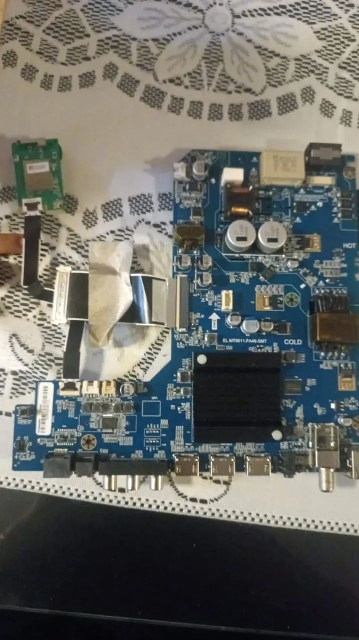 Placa Principal da tv Roku 32 polegadas 5 meses de uso - Foto 3