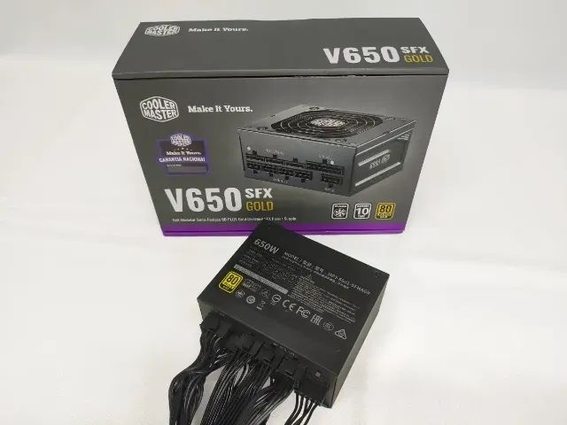Fonte Cooler Master V650 SFX Gold, 650W, 80 Plus Gold, PFC Ativo Fonte Cooler Master V650 SFX Gold, 650W, 80 Plus Gold, PFC Ativo