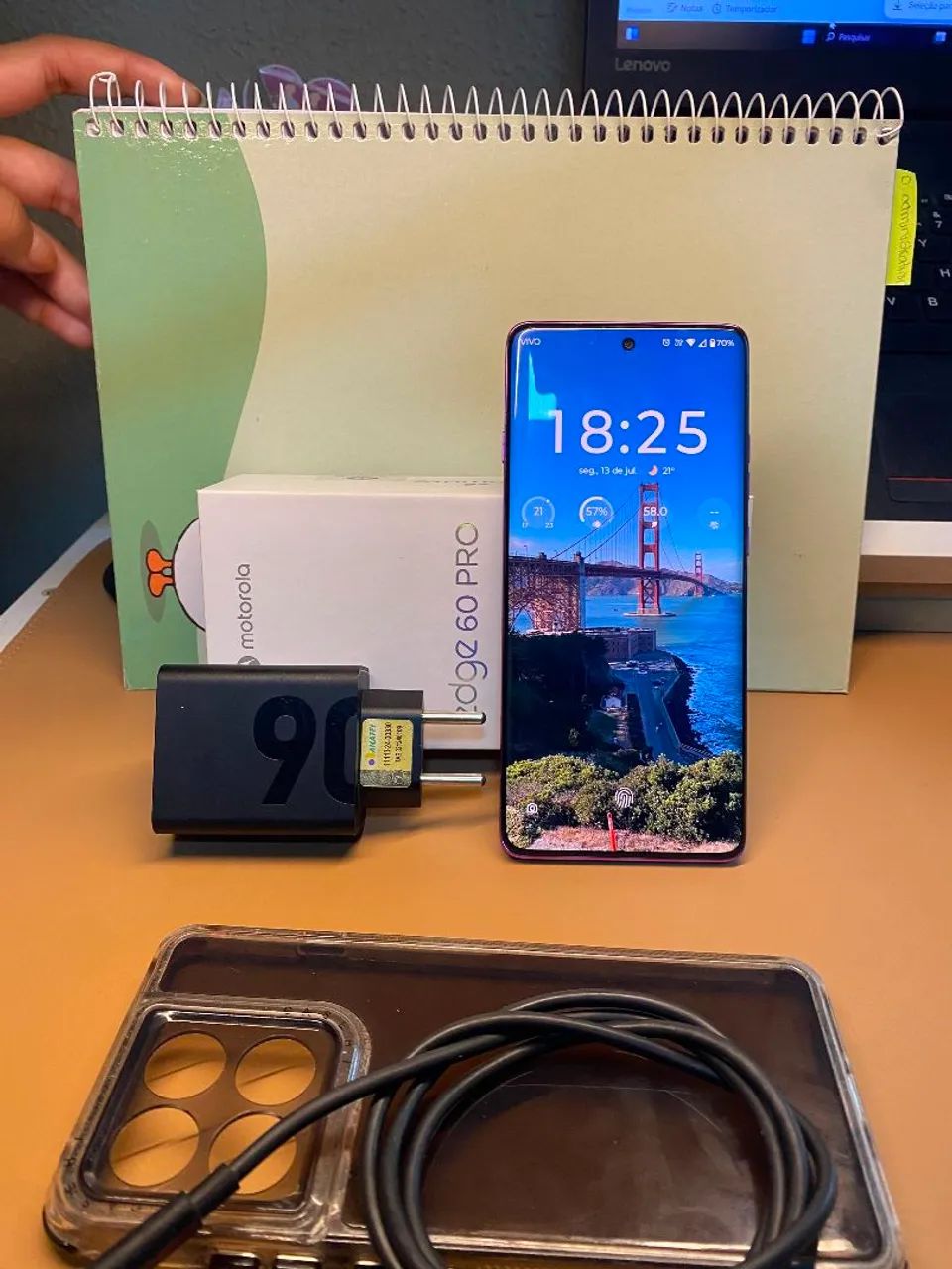 Motorola Edge 60 PRO Violeta 256GB, 12RAM + 12RAM Boost 