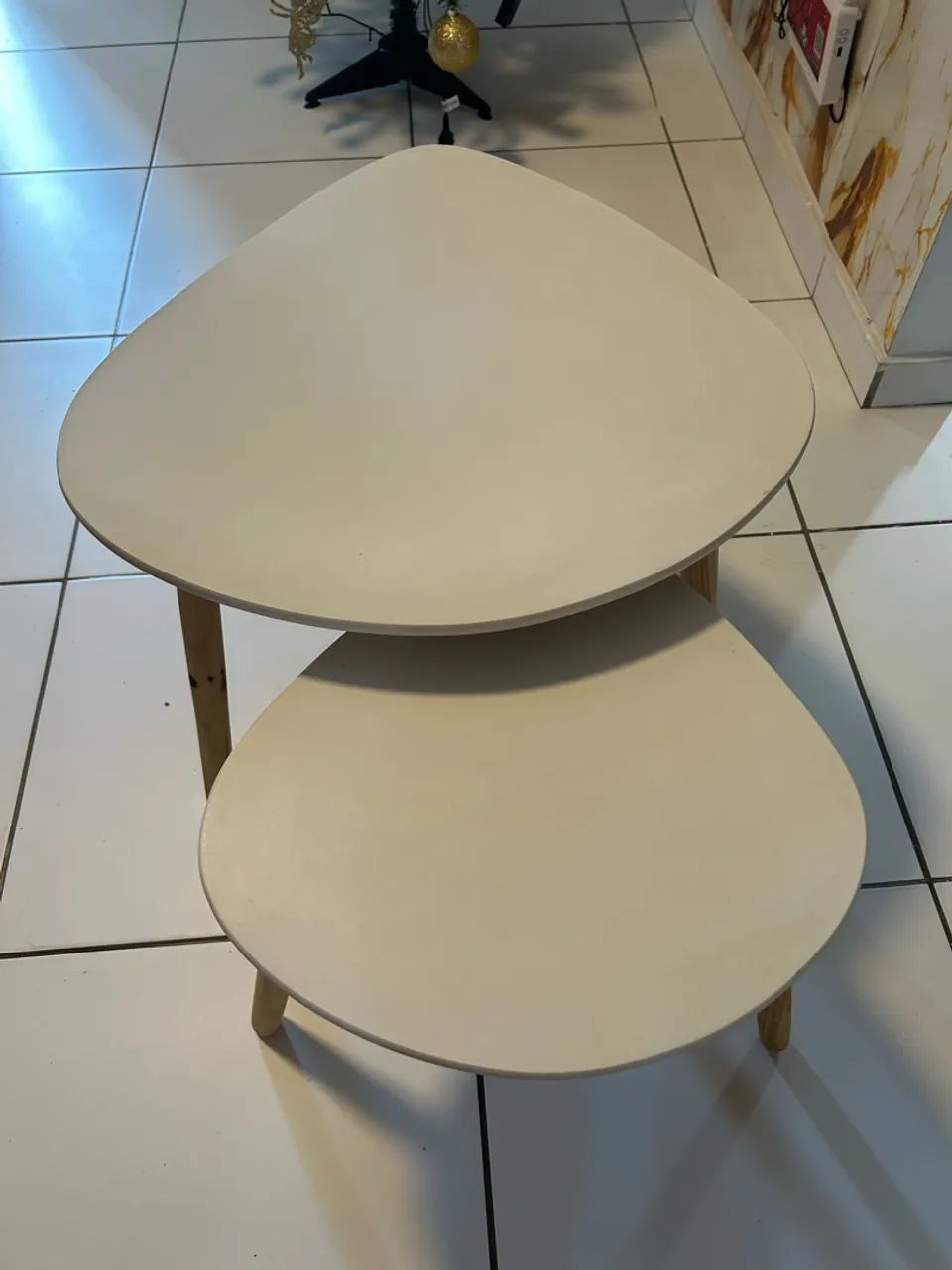 MESA DE CANTO SEMI NOVA  - Foto 2