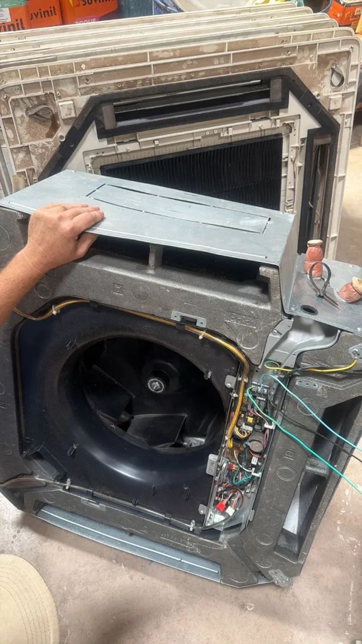 Ar Condicionado Cassete - Somente Evaporadora - Foto 3