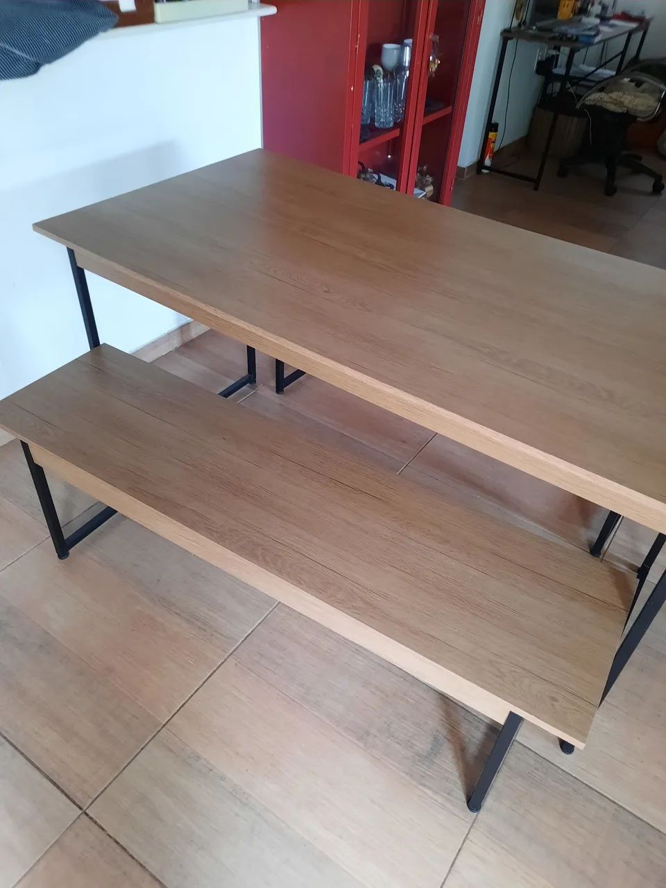 Mesa e bancos - Foto 2