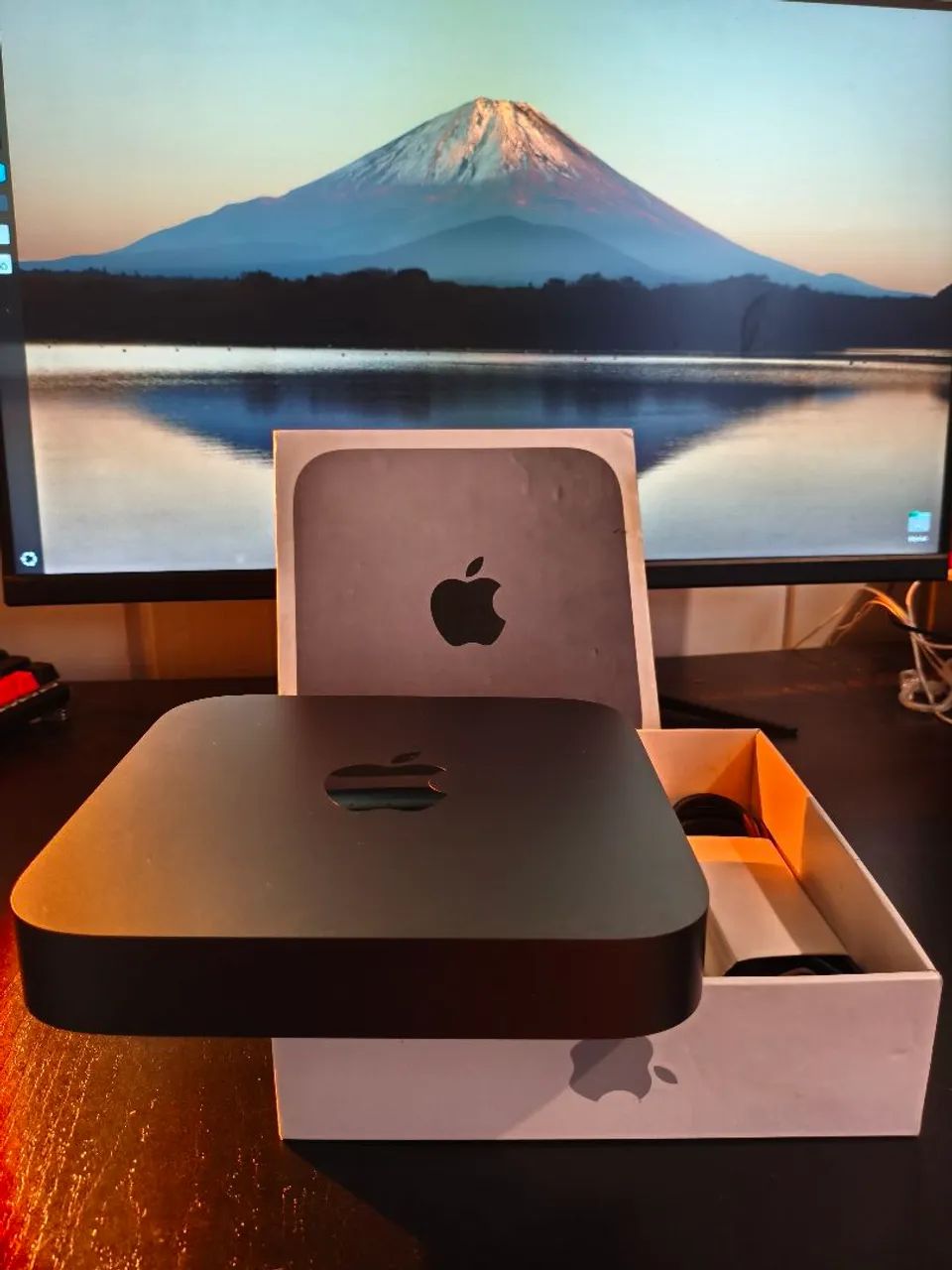 48-1200様取り置き Mac mini 2018 Core i3 / 8GB Mac Mini 2018 Space