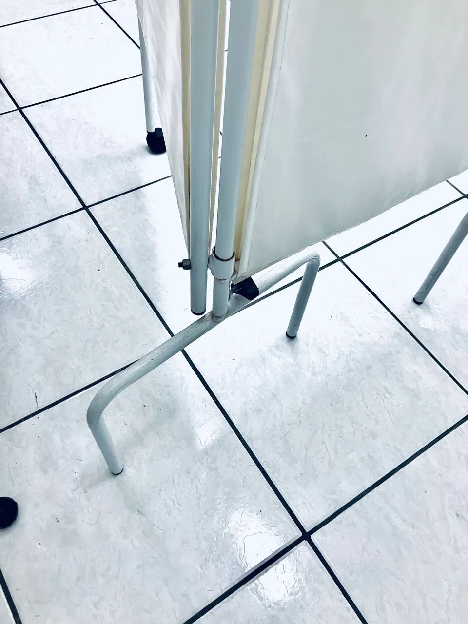 Biombo hospitalar triplo - Foto 5