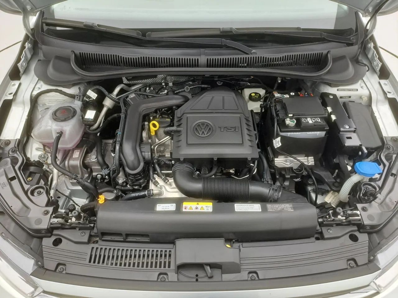 Volkswagen Polo Highline 170 TSI 1.0 Flex 12V Aut., foto 10 de 18