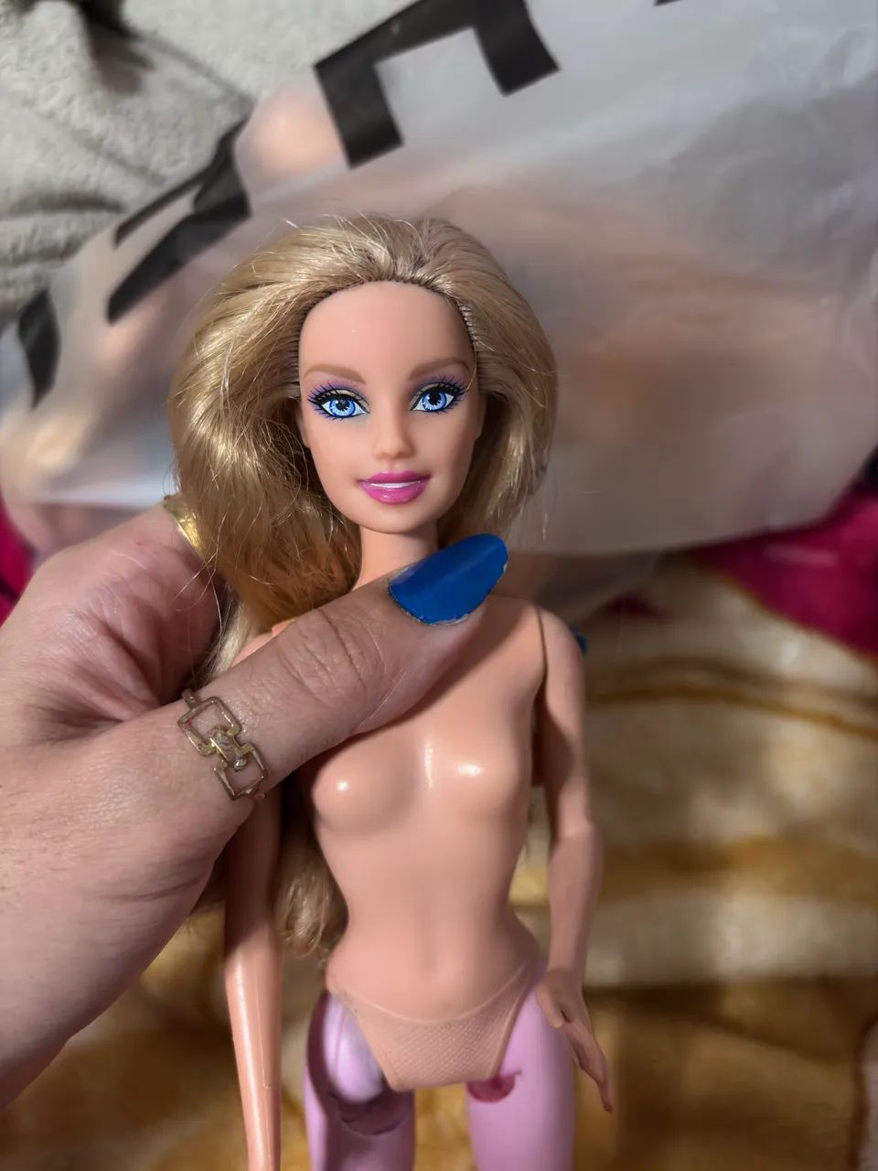 2 bonecas Barbies sucatas - Foto 2