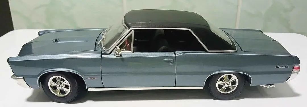 Miniatura 1/18 Pontiac GTO  - Foto 4
