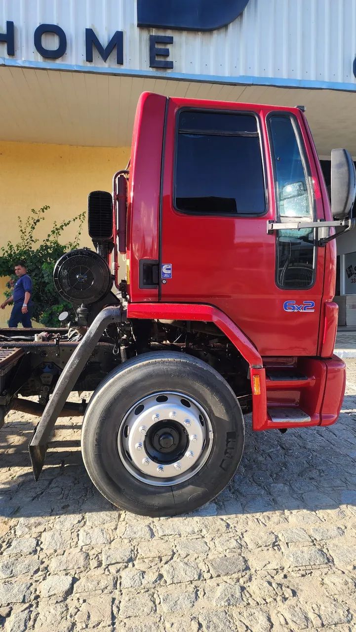 2428e IMPECÁVEL  - Foto 3