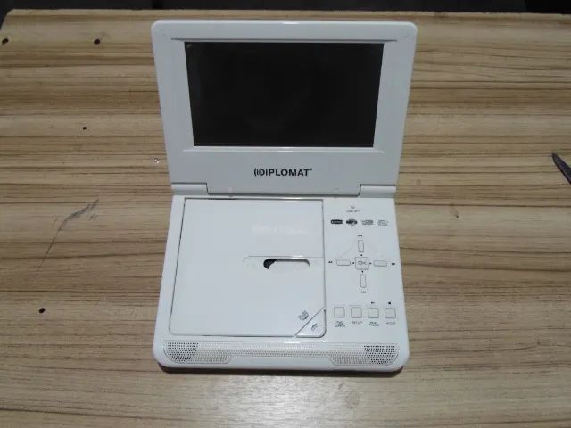 Dvd Portátil Diplomat PDV-720 