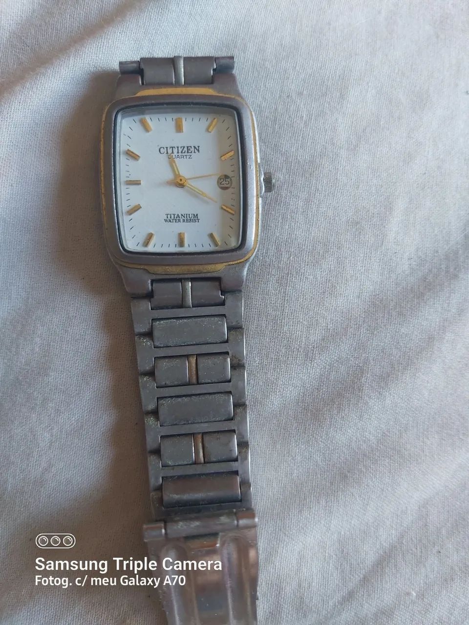Relógio Citizen Titanium retangular. - Foto 2