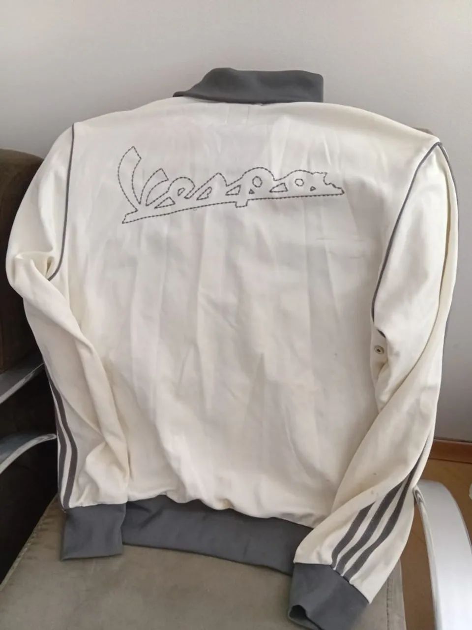 jaqueta adidas vespa rara Gg, xl inteira  - Foto 2