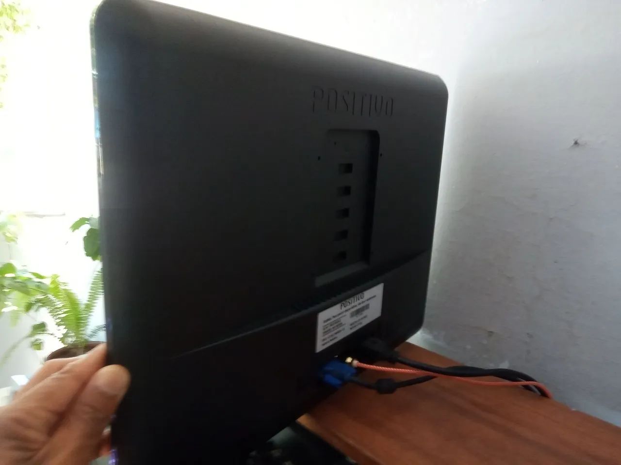 Monitor positivo FIT 8559 18.5 polegadas  - Foto 2