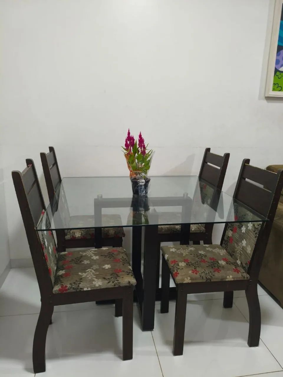 Mesa de vidro com 4 cadeiras - Foto 2