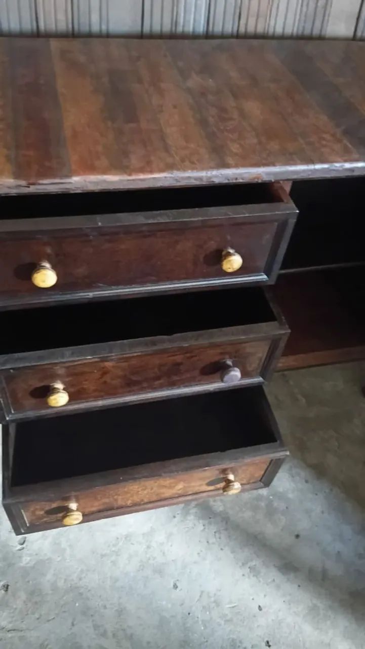 Vende-se buffet de madeira antigo - Foto 4