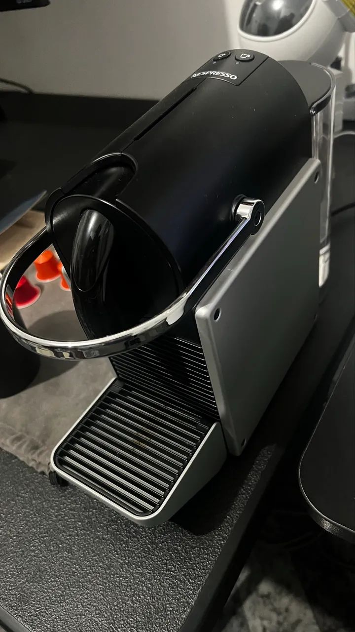 Cafeteira Nespresso Pixie Redesign Titânio - Foto 5