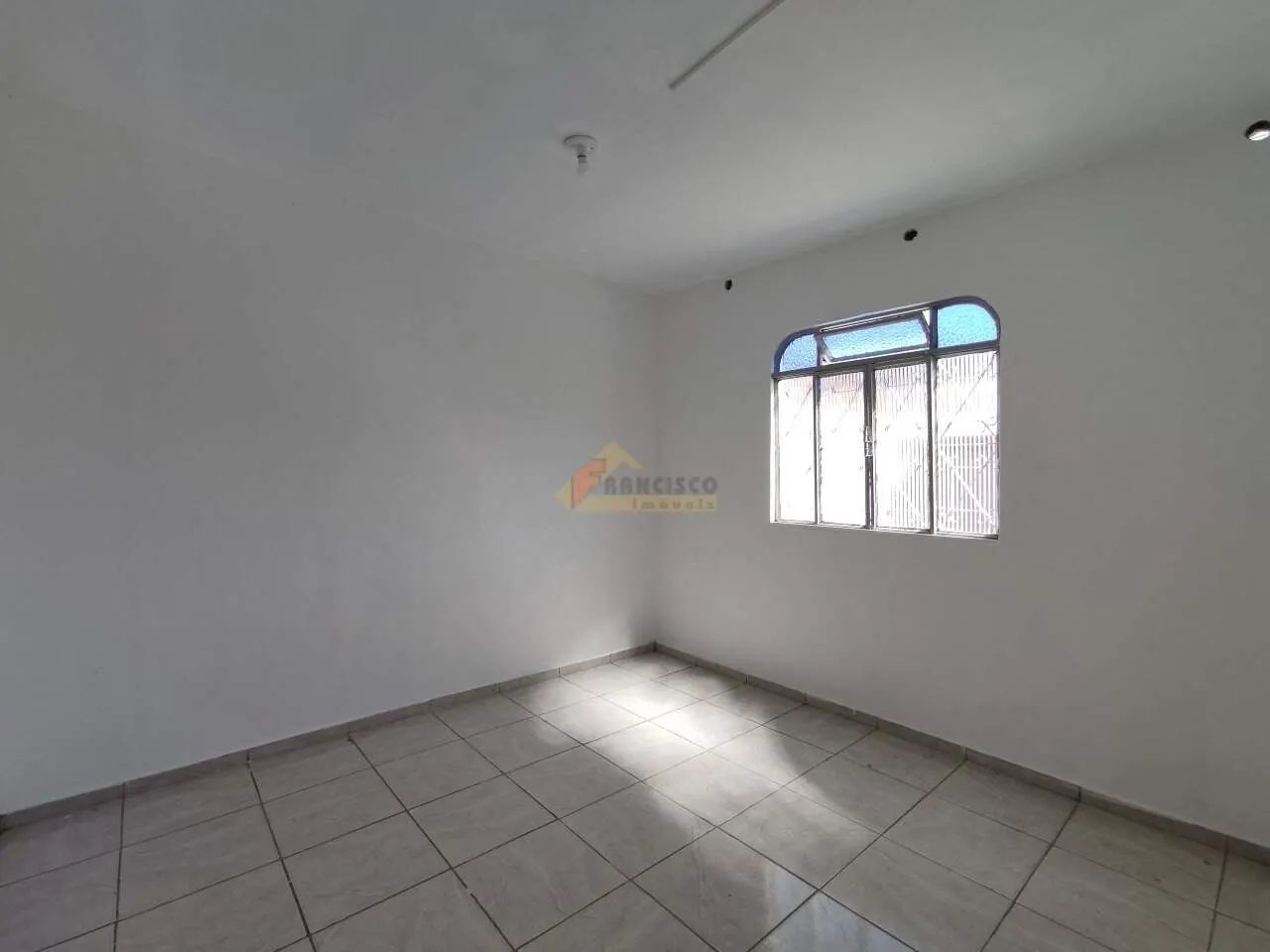 Casa para aluguel, 1 quarto, 2 vagas, Interlagos - Divinópolis/MG - Foto 4
