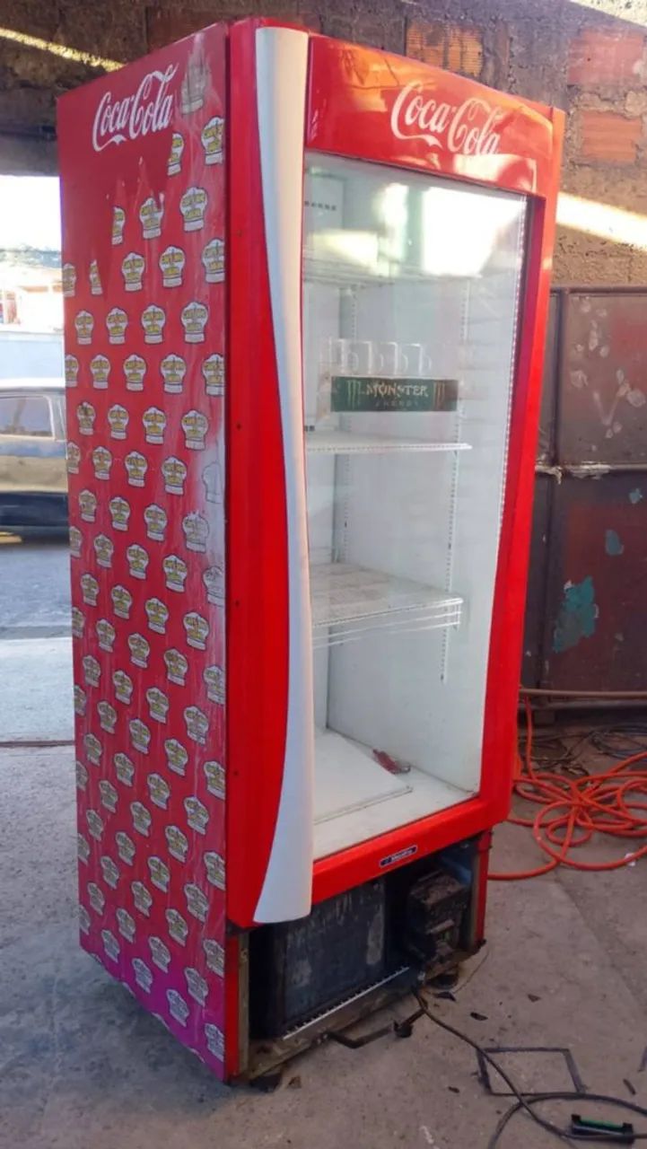Geladeira  expositora 220 v. - Foto 2