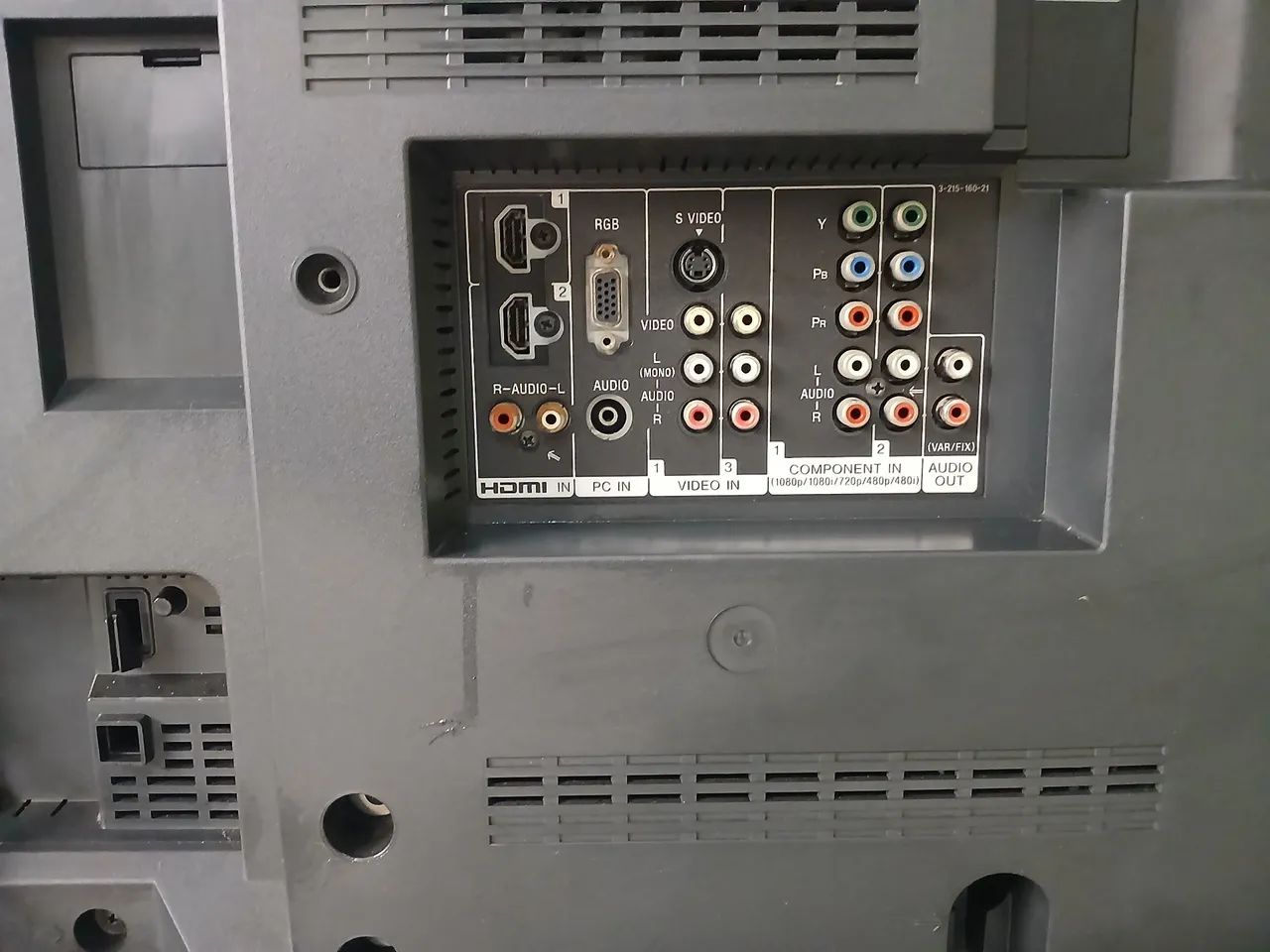 TV de LCD  Sony Bravia 50 polegadas em excelente estado! - Foto 3