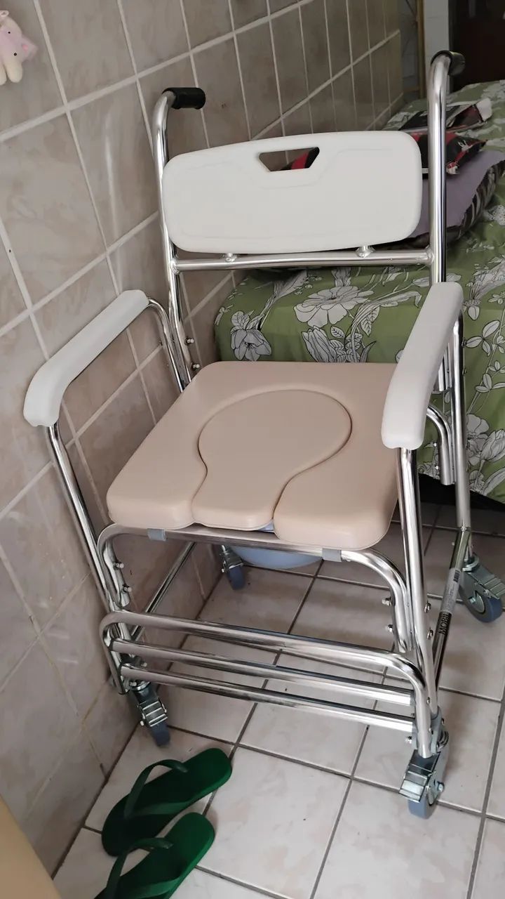 Cadeira de banho  - Foto 2