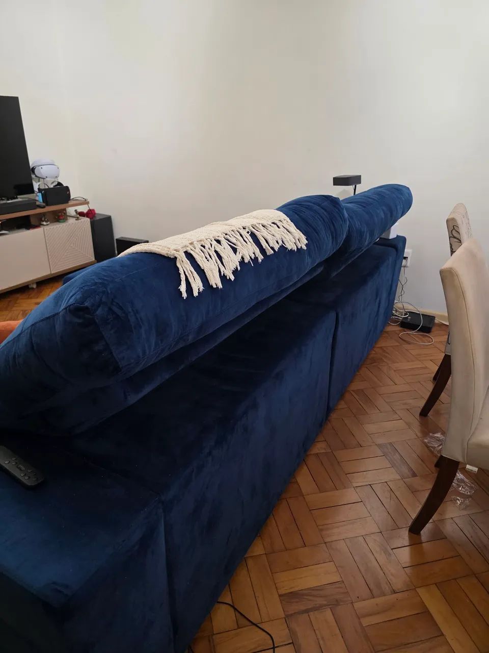ESPUMA TODA NOVA + TECIDO NOVO (menos de 2 meses) - Sofa Retrátil com Mola Ensacada - Foto 4