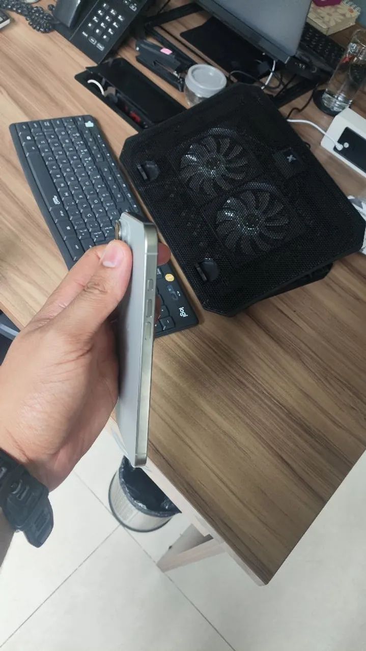 Iphone 16 pro max 256GB Titânio  - Foto 3